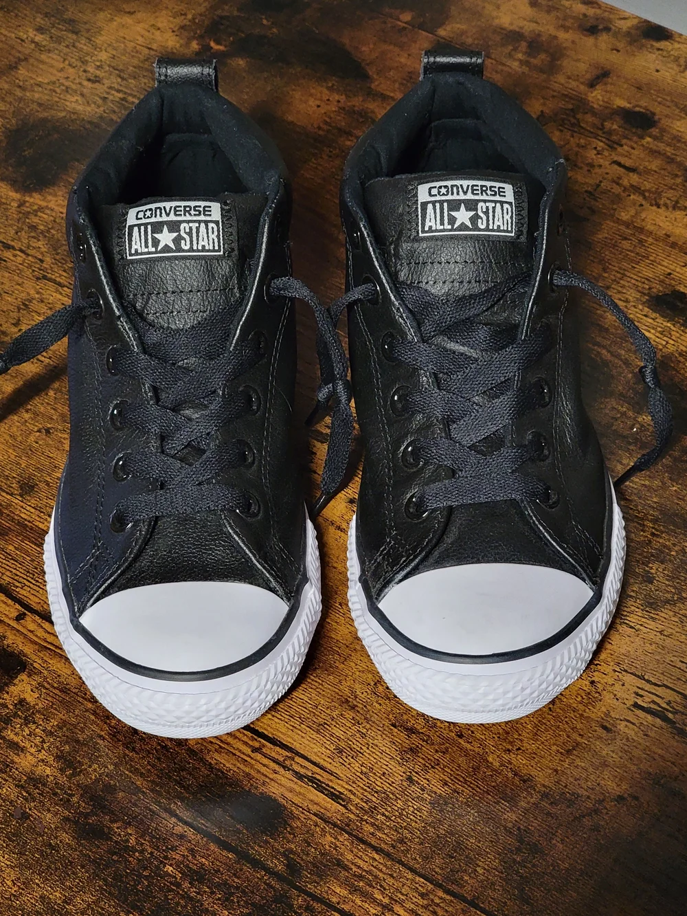 Converse All Star Chuck Taylor high Tops In Black and White Leather
